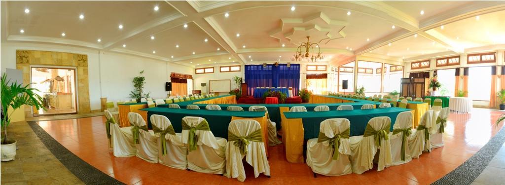 Hotel Tidar Malang Buitenkant foto