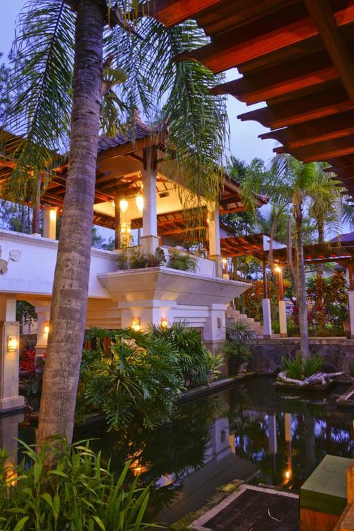 Hotel Tidar Malang Buitenkant foto